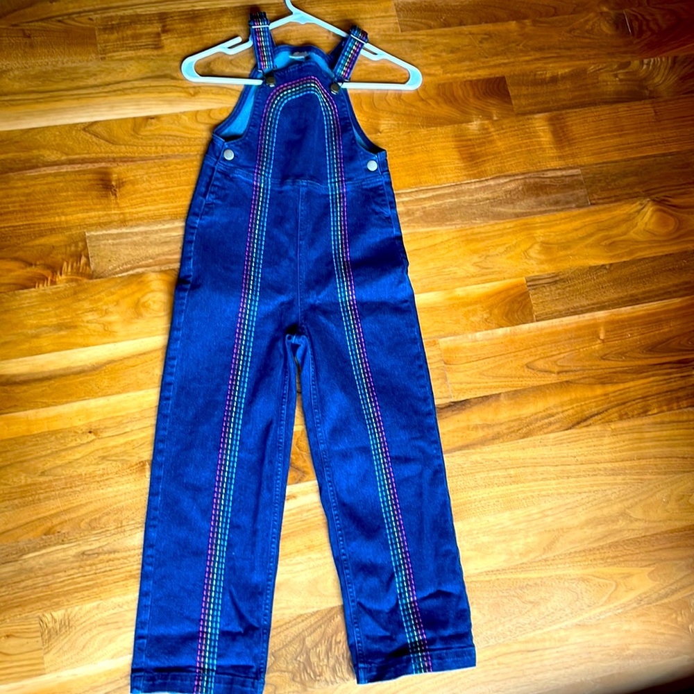 NWT Hanna Andersson denim rainbow stitch bibs.           size 130 (8)